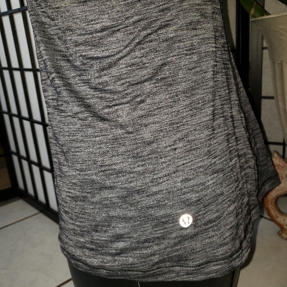 Lululemon top - Picture 5 of 5